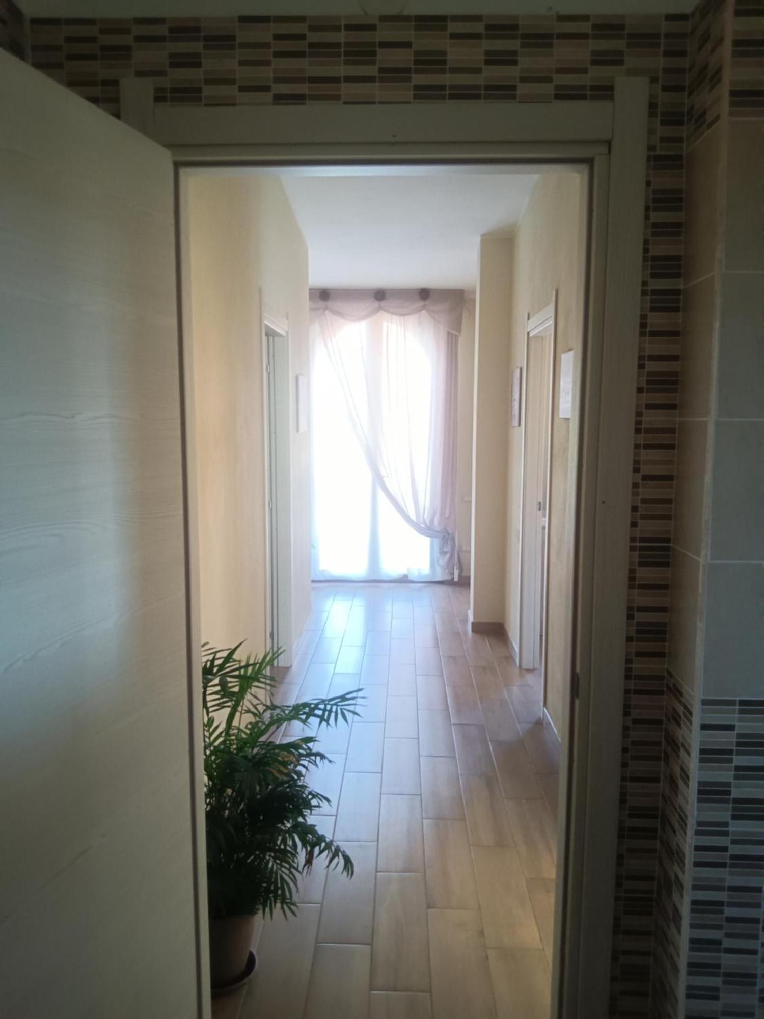 Luminoso Appartamento Con Terrazza......C.U......Q2483 Sinnai Exterior photo
